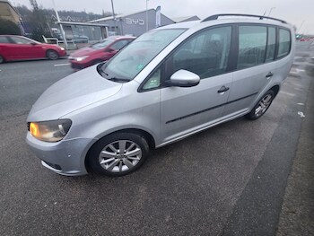 Used Volkswagen Touran 2010 for sale - 77478022: Photo