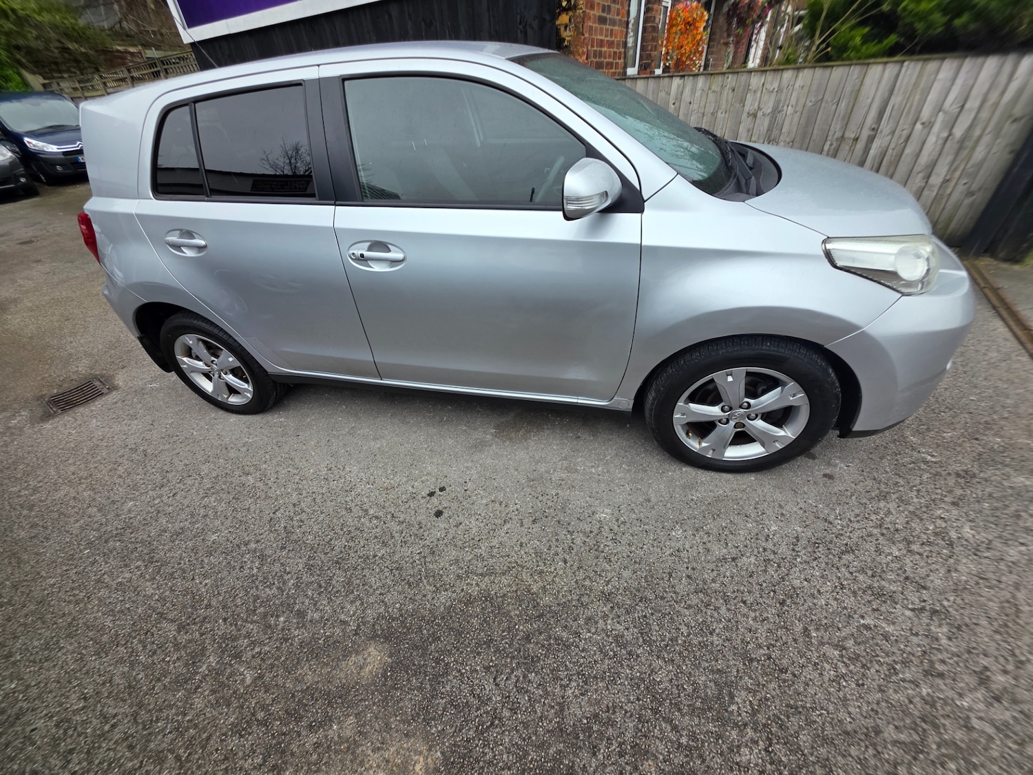 Used Toyota Urban Cruiser 2012 for sale - 78006266: Photo 6