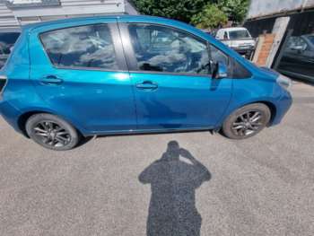 Used Toyota Yaris 2014 for sale - 75200350: Photo