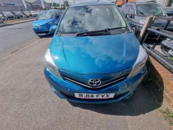 Used Toyota Yaris 2014 for sale - 75200350: Photo