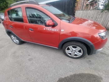 Used Dacia Sandero Stepway 2014 for sale - 75446936: Photo