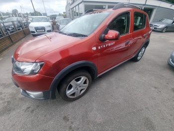 Used Dacia Sandero Stepway 2014 for sale - 75446936: Photo