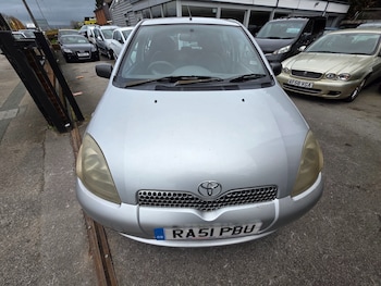 Used Toyota Yaris 2001 for sale - 77105817: Photo