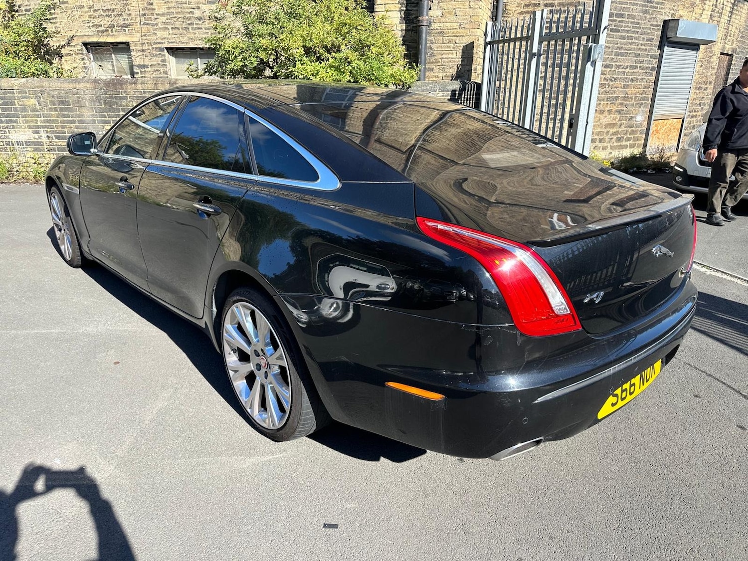 Used Jaguar XJ 2011 for sale - 77175977: Photo 5
