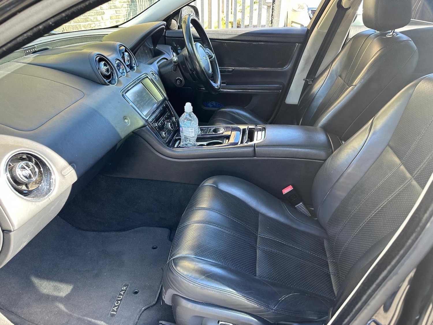 Used Jaguar XJ 2011 for sale - 77175977: Photo 6