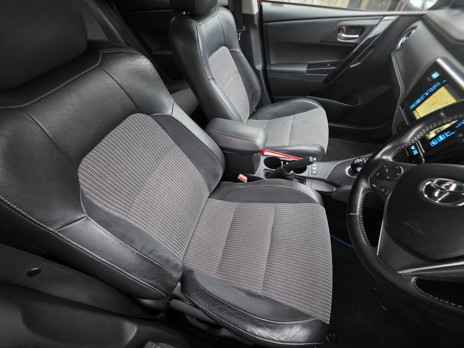 Used Toyota Auris 2017 for sale - 77597574: Photo 11