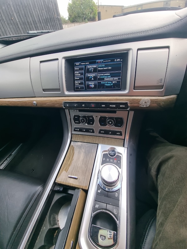 Used Jaguar XF 2014 for sale - 76258965: Photo 11