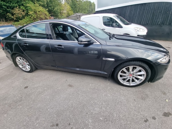Used Jaguar XF 2014 for sale - 76258965: Photo 2