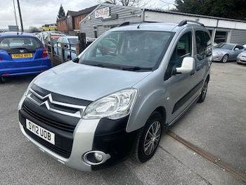 2012 (12) - 1.6 HDi 90 XTR 5dr