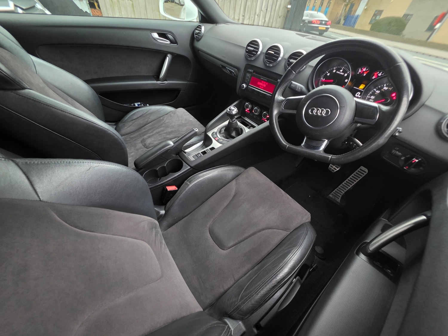 Used Audi TT 2011 for sale - 77786298: Photo 12