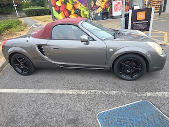 Used Toyota MR2 2004 for sale - 79539847: Photo