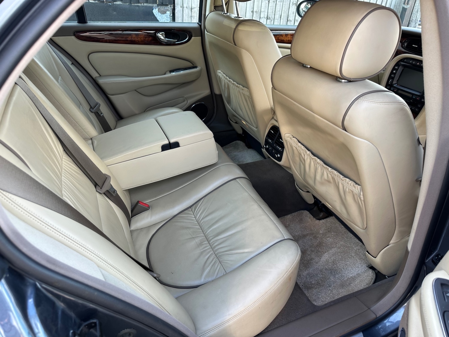 Used Jaguar XJ 2006 for sale - 76347305: Photo 11
