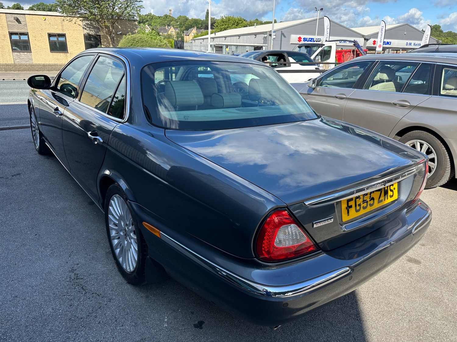 Used Jaguar XJ 2006 for sale - 76347305: Photo 6