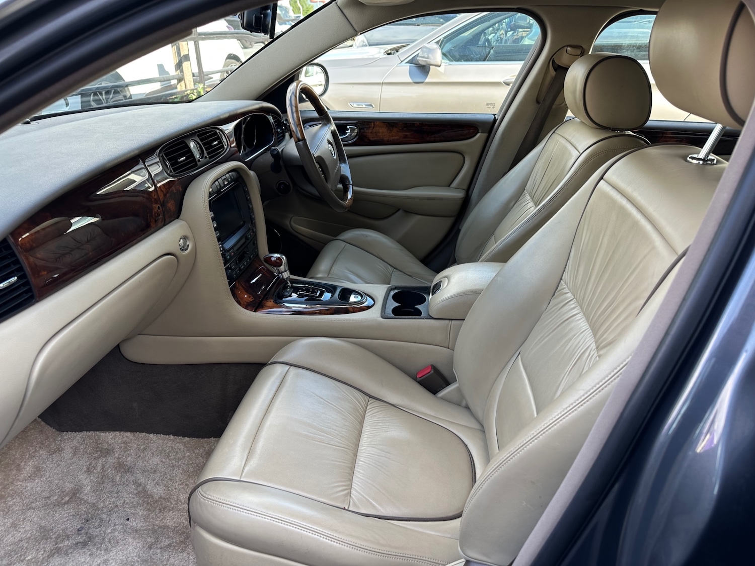 Used Jaguar XJ 2006 for sale - 76347305: Photo 9