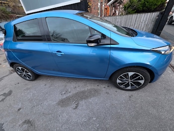 Used Renault Zoe 2018 for sale - 76656520: Photo