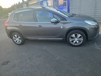 Used Peugeot 2008 2015 for sale - 79395448: Photo