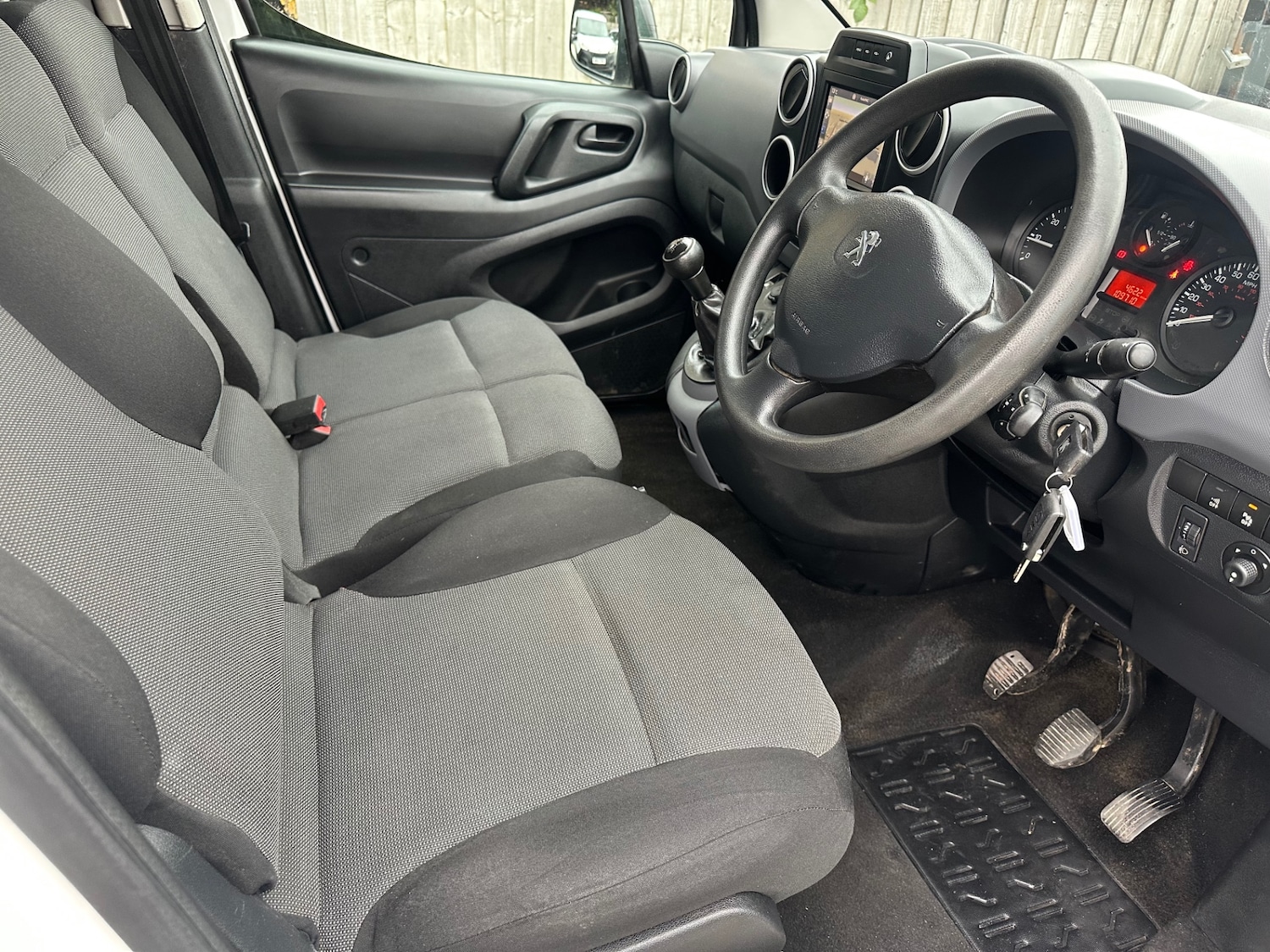 Used Peugeot Partner 2018 for sale - 76347296: Photo 6
