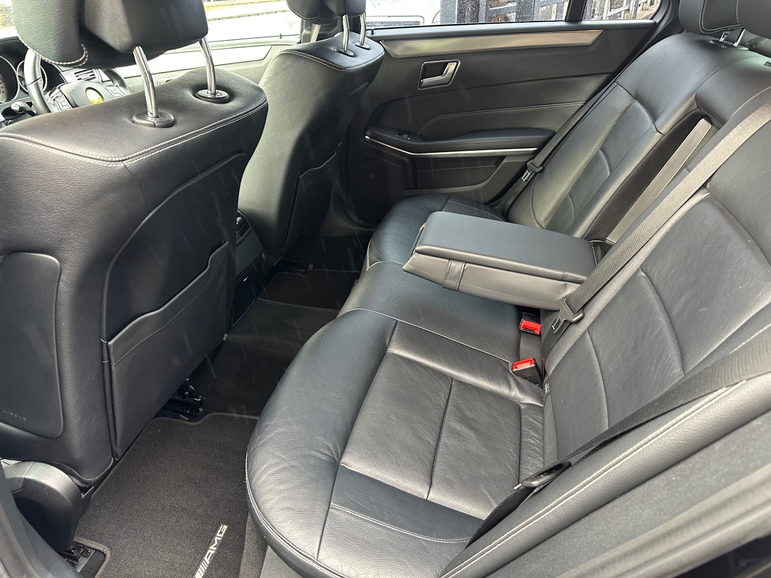 Used Mercedes-Benz E Class 2016 for sale - 76918409: Photo 10