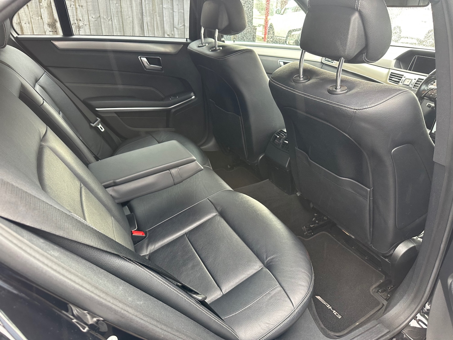 Used Mercedes-Benz E Class 2016 for sale - 76918409: Photo 11