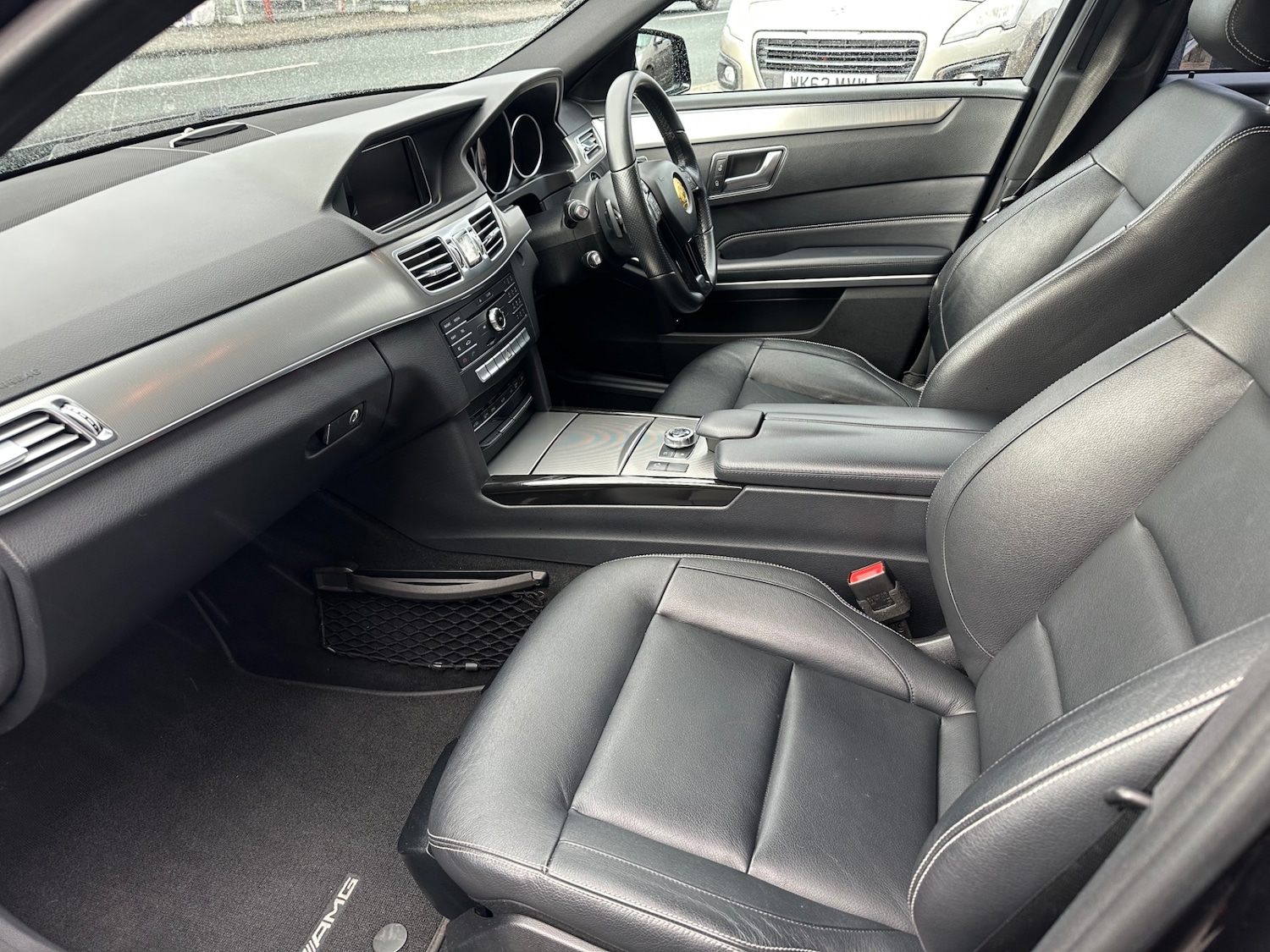 Used Mercedes-Benz E Class 2016 for sale - 76918409: Photo 9