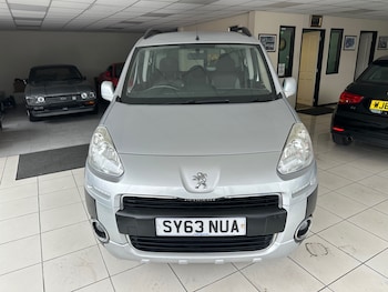 Used Peugeot Partner Tepee 2013 for sale - 75872830: Photo