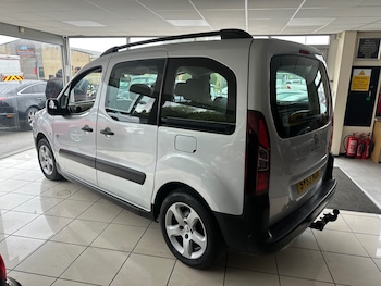 Used Peugeot Partner Tepee 2013 for sale - 75872830: Photo
