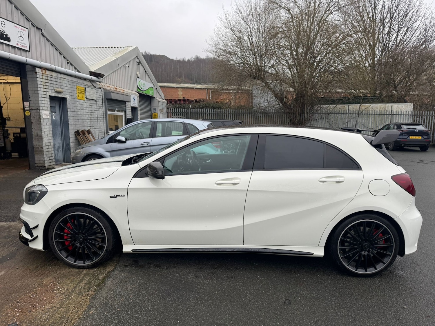 Used Mercedes-Benz A-Class 2014 for sale - 77760907: Photo 2