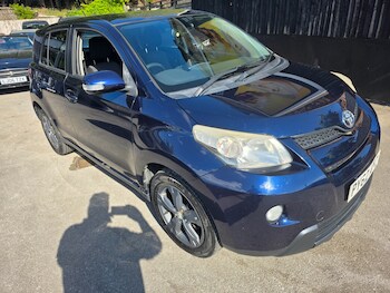 Used Toyota Urban Cruiser 2012 for sale - 78415986: Photo