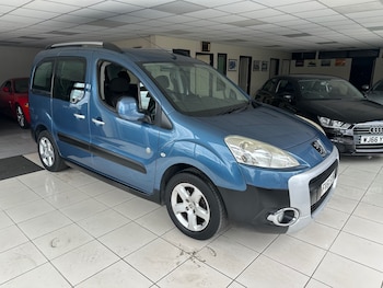 Used Peugeot Partner Tepee 2012 for sale - 75641000: Photo