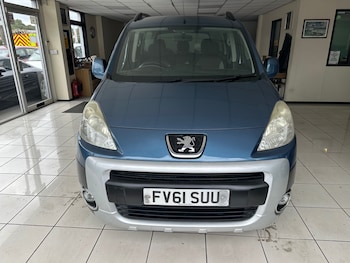 Used Peugeot Partner Tepee 2012 for sale - 75641000: Photo