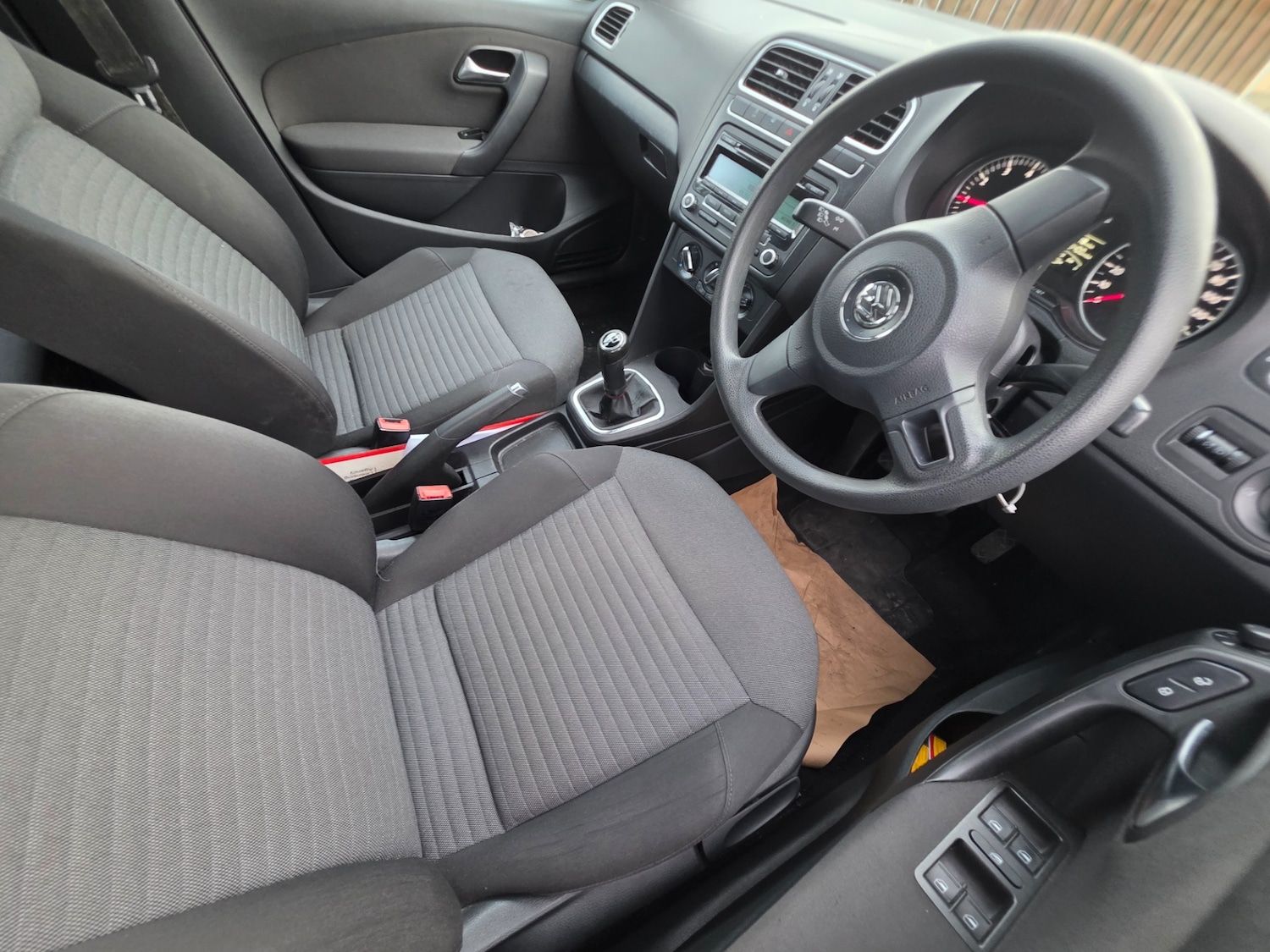 Used Volkswagen Polo 2009 for sale - 77994455: Photo 8