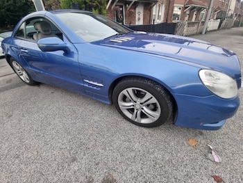 Used Mercedes-Benz SL 2010 for sale - 77095232: Photo