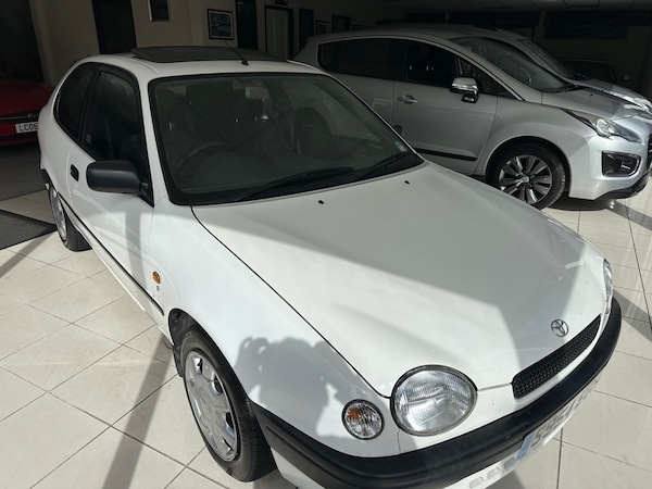 Used Toyota Corolla 1998 for sale - 76179092: Photo 3