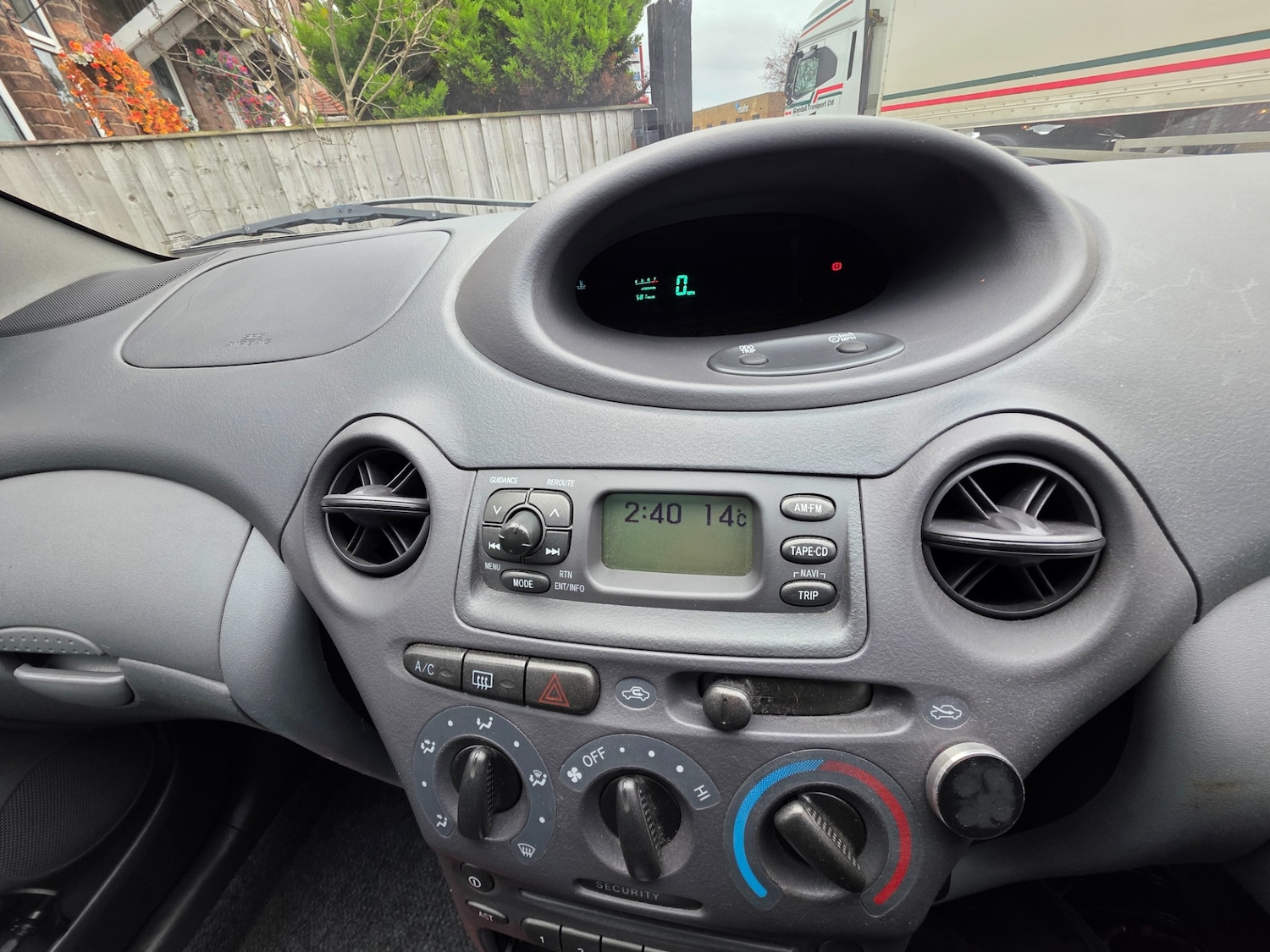 Used Toyota Yaris 2001 for sale - 77479959: Photo 10