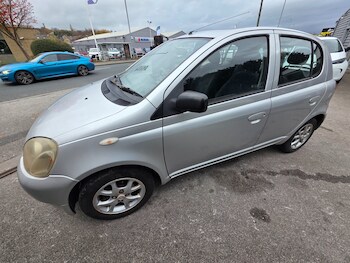 Used Toyota Yaris 2001 for sale - 77479959: Photo