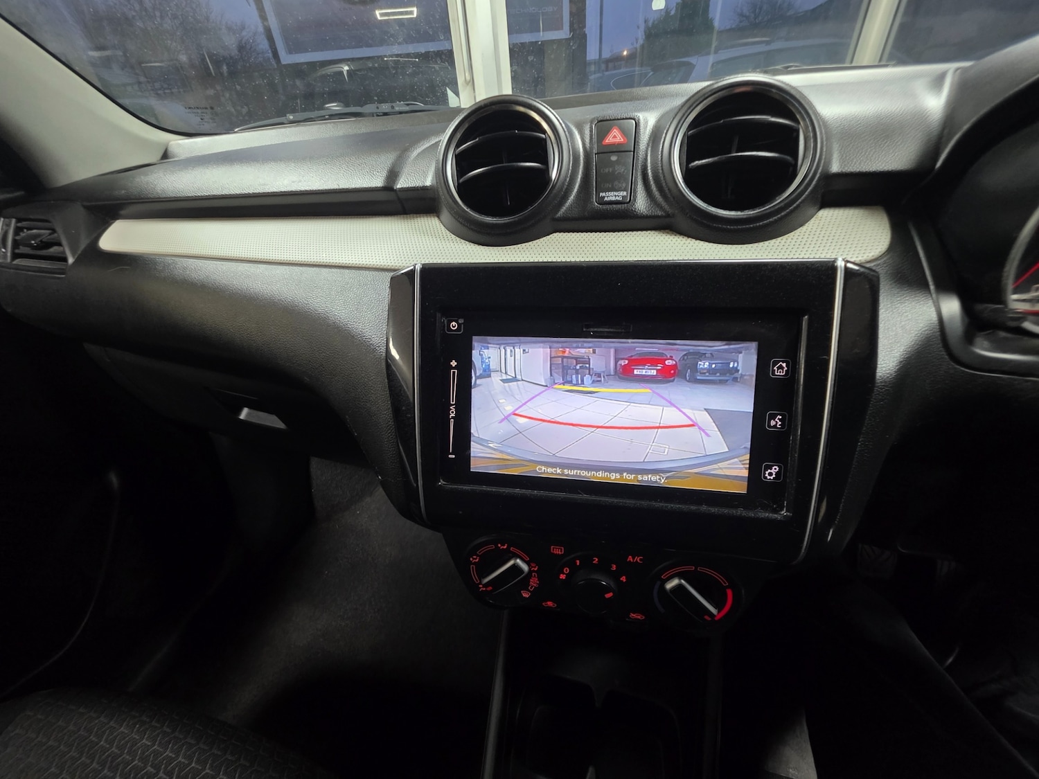 Used Suzuki Swift 2018 for sale - 77319315: Photo 11