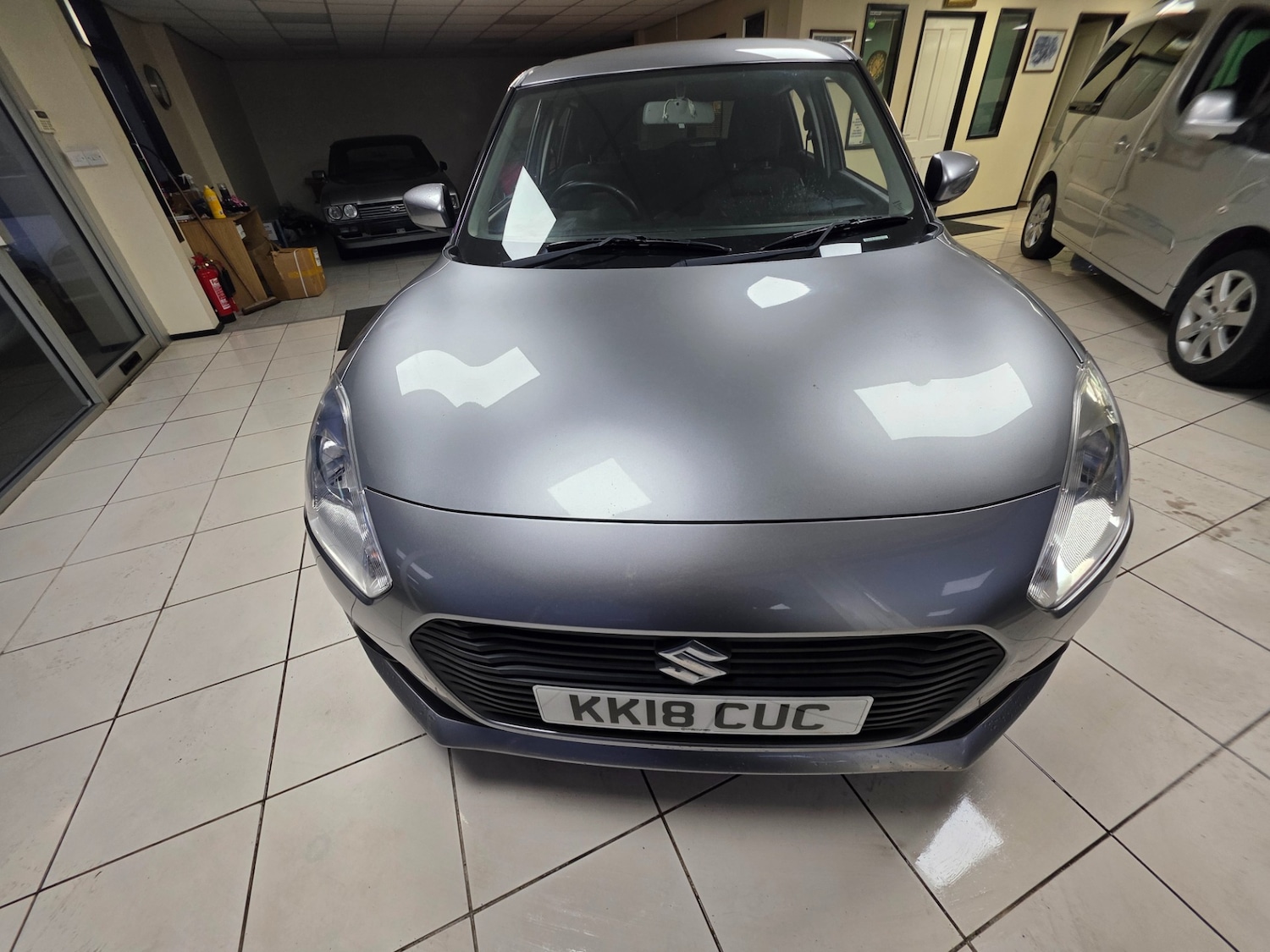 Used Suzuki Swift 2018 for sale - 77319315: Photo 3