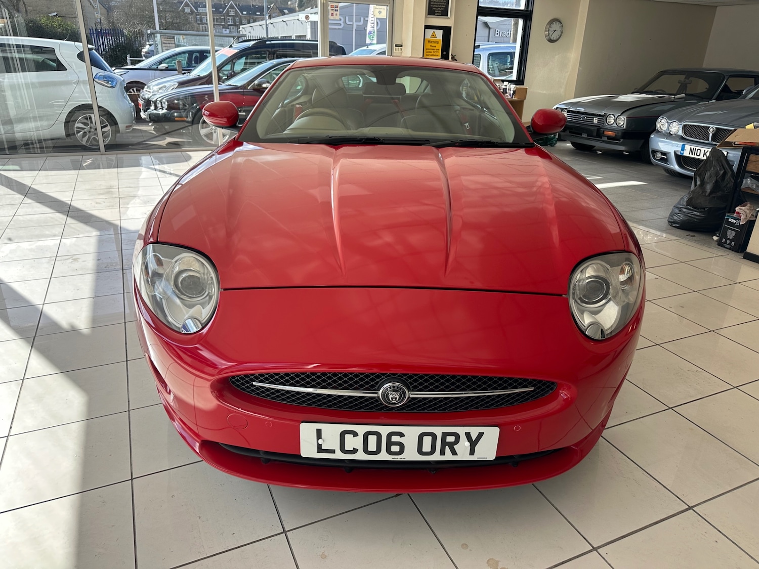 Used Jaguar XK 2006 for sale - 77889320: Photo 2