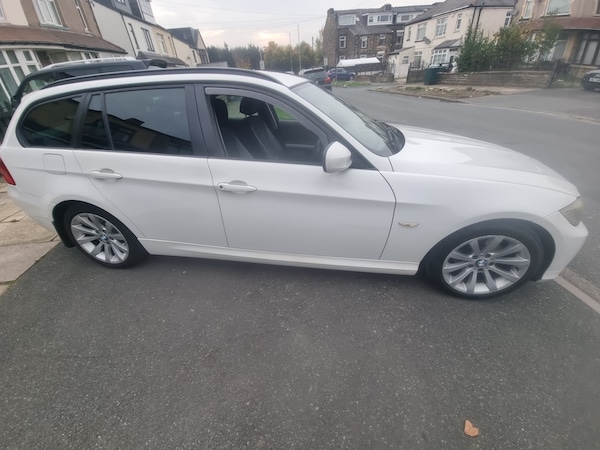 Used BMW 3 Series 2010 for sale - 76312546: Photo 1