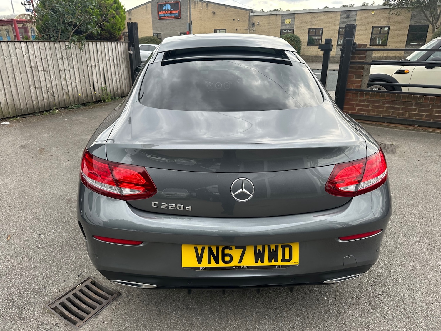 Used Mercedes-Benz C Class 2017 for sale - 76347273: Photo 16