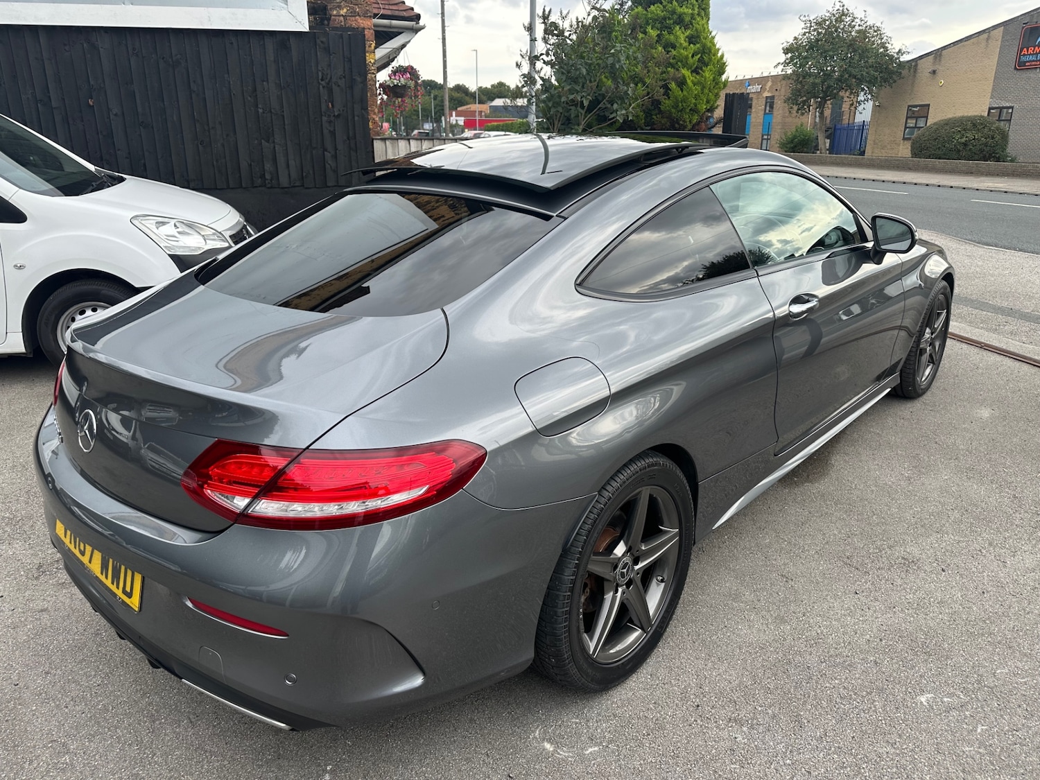 Used Mercedes-Benz C Class 2017 for sale - 76347273: Photo 4