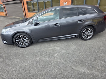 Used Toyota Avensis 2017 for sale - 79183795: Photo