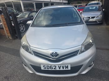 Used Toyota Yaris 2012 for sale - 79656805: Photo