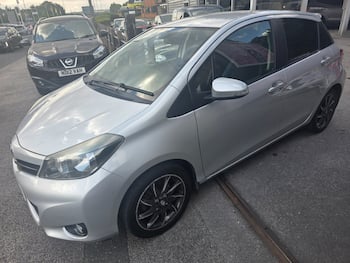 Used Toyota Yaris 2012 for sale - 79656805: Photo