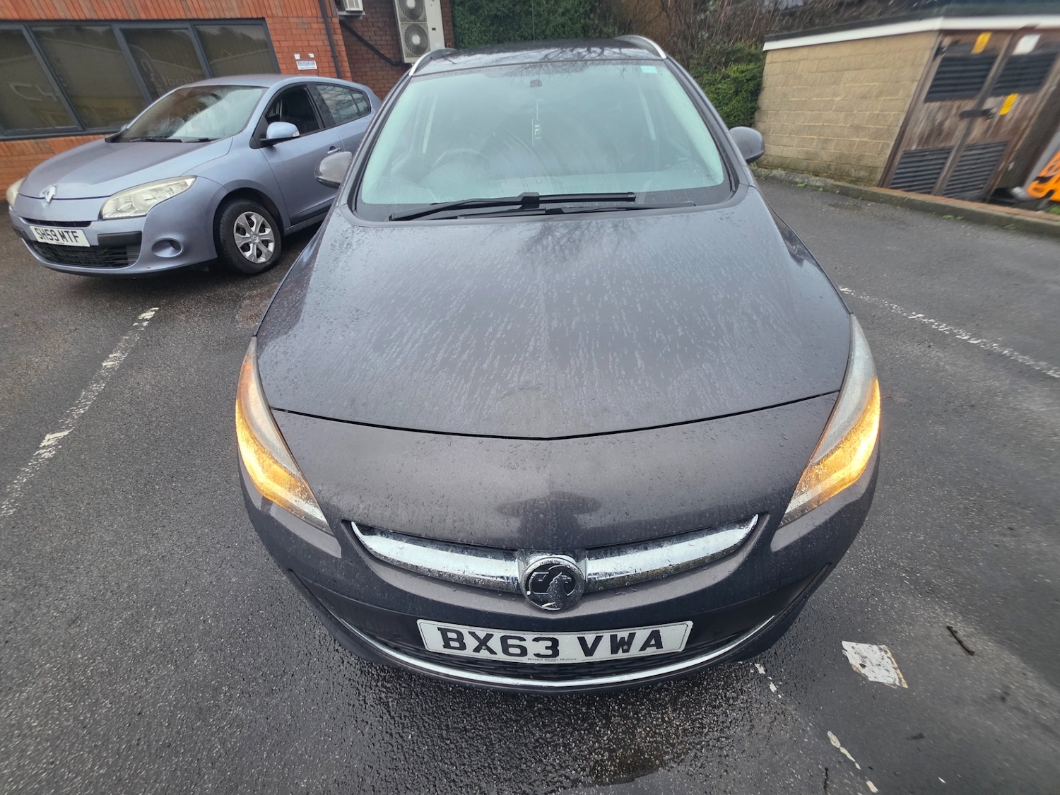 Used Vauxhall Astra 2013 for sale - 77478190: Photo 2