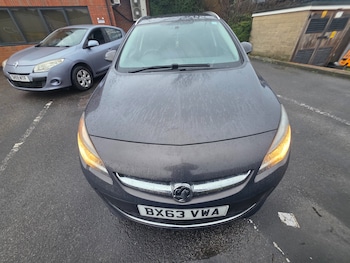 Used Vauxhall Astra 2013 for sale - 77478190: Photo