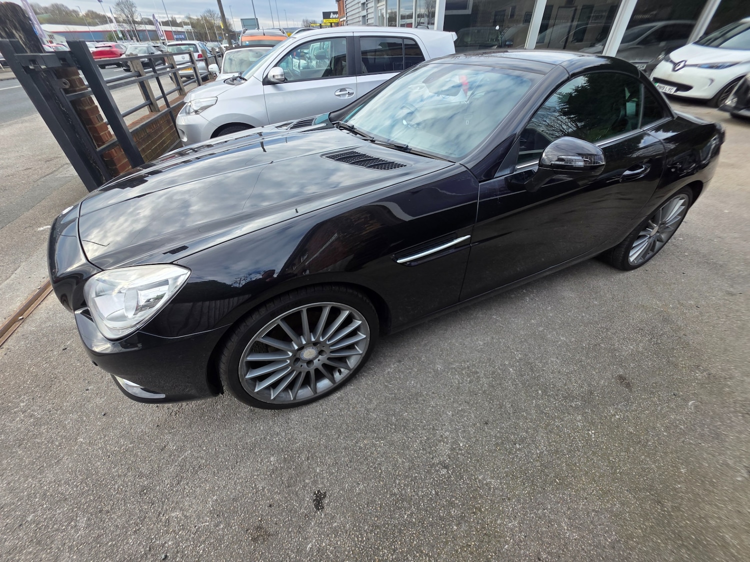 Used Mercedes-Benz SLK 2012 for sale - 78046041: Photo 4