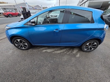 Used Renault Zoe 2017 for sale - 76913990: Photo