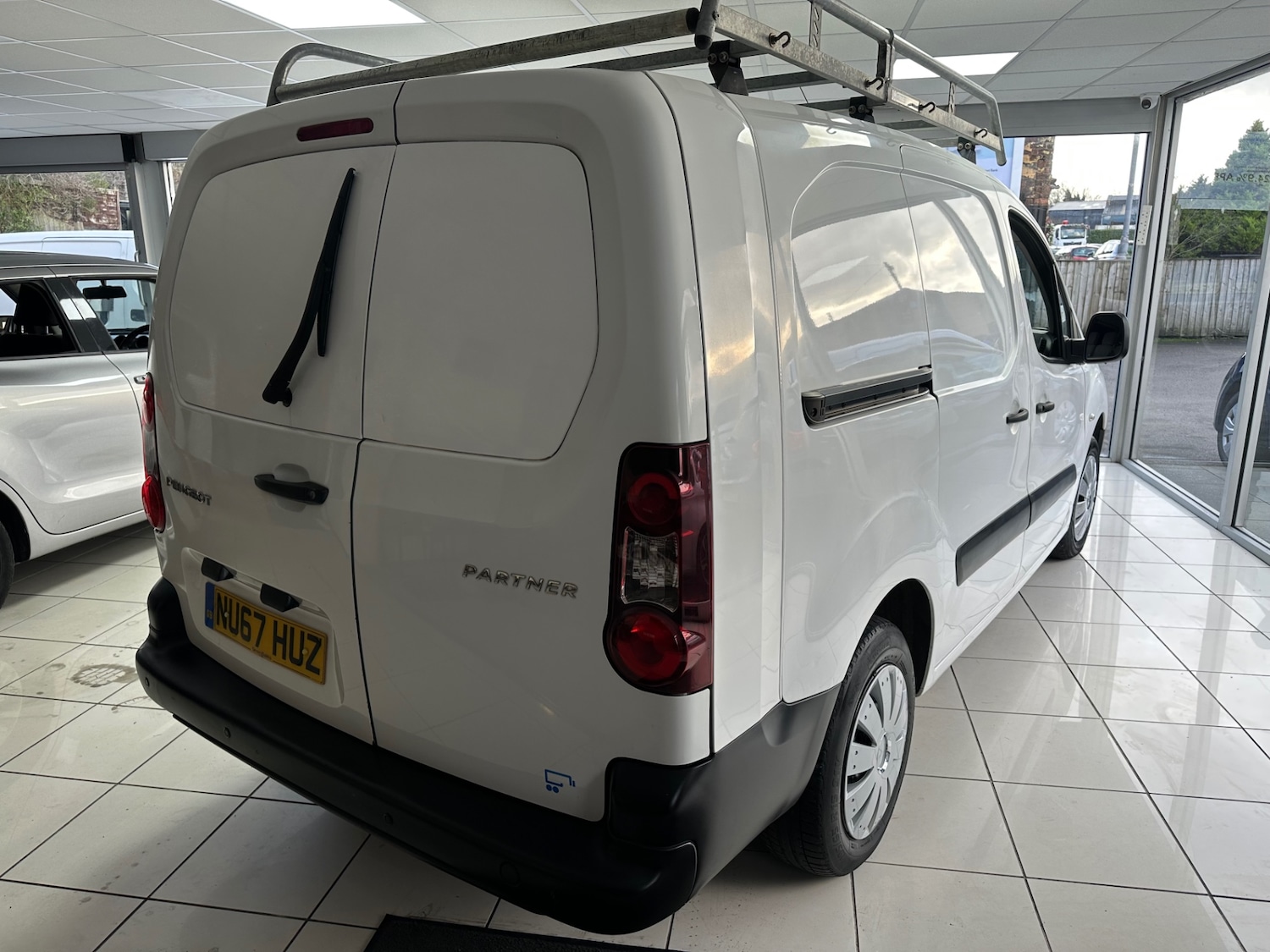 Used Peugeot Partner 2017 for sale - 77392743: Photo 4