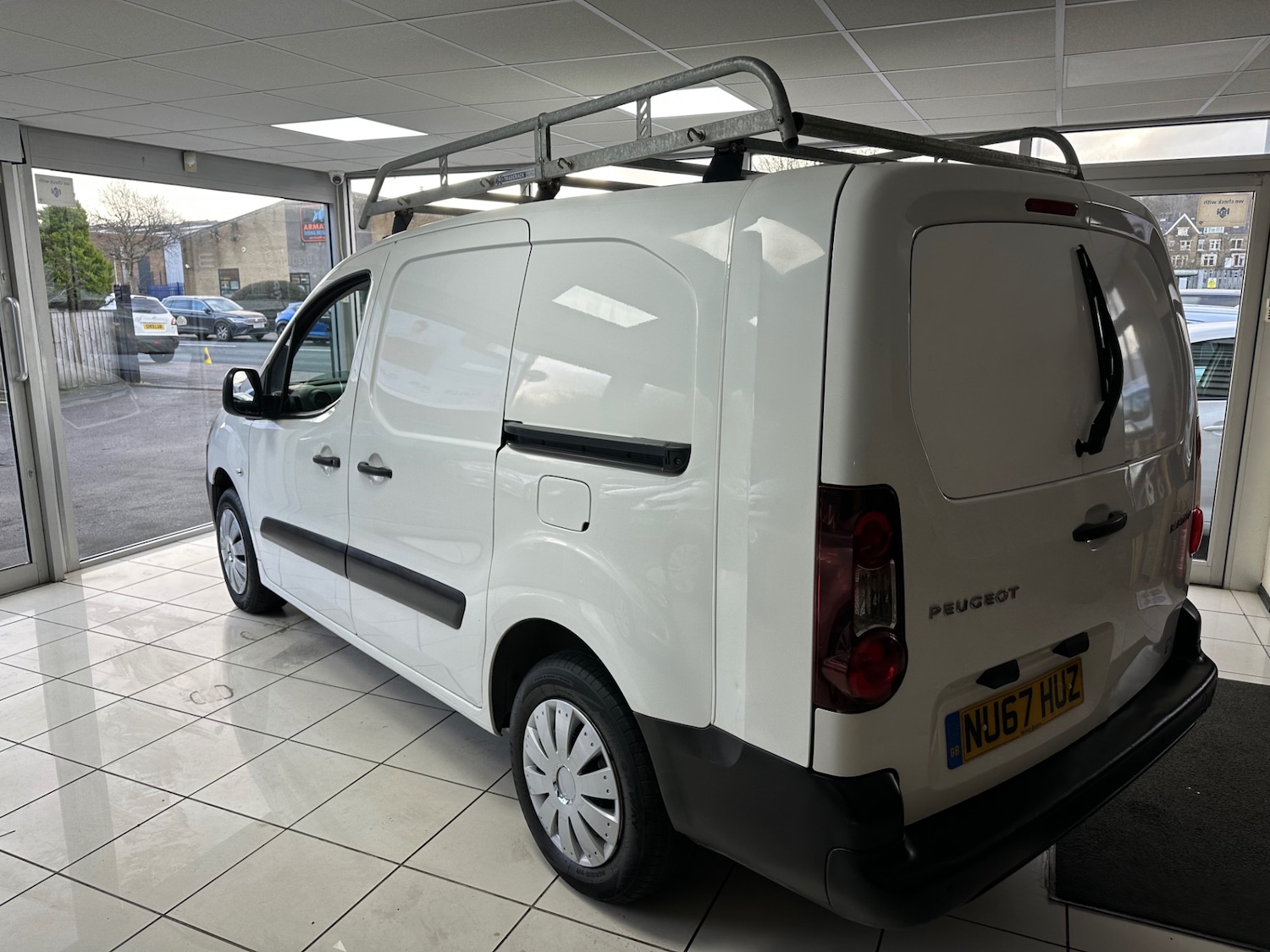 Used Peugeot Partner 2017 for sale - 77392743: Photo 6